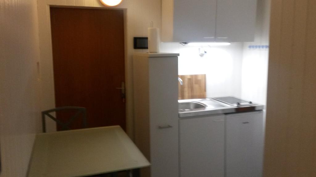 Gastezimmer Kelsterbach Habitación foto